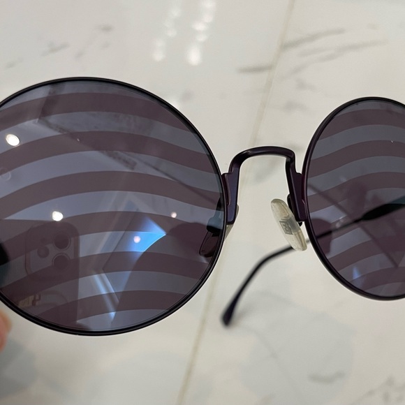 FENDI Sunglasses (NWOT) - Picture 4 of 5